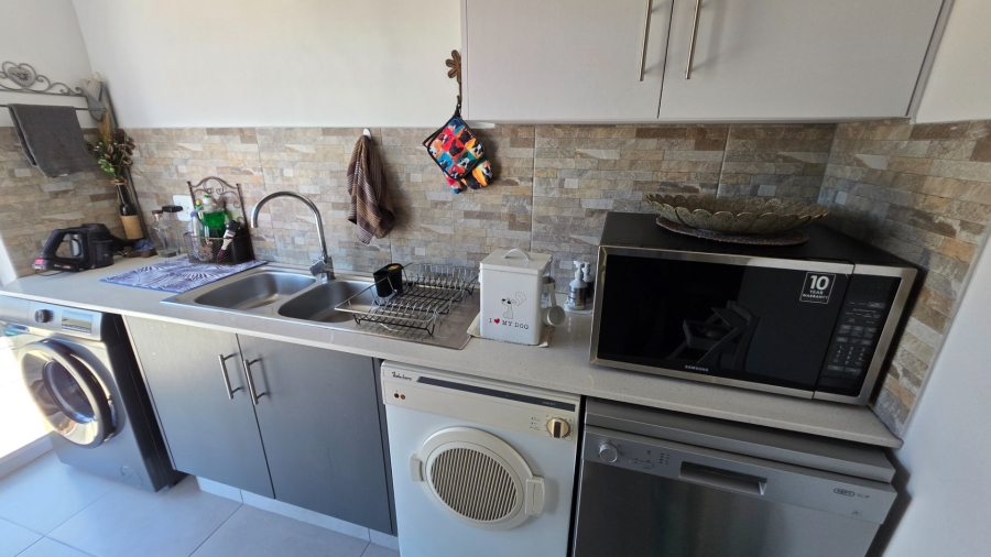 3 Bedroom Property for Sale in Island View Western Cape